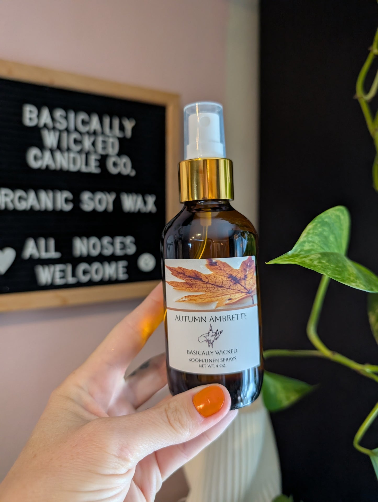 BW Room/ Linen Sprays Amber Gold (Discontinuing Bottle)