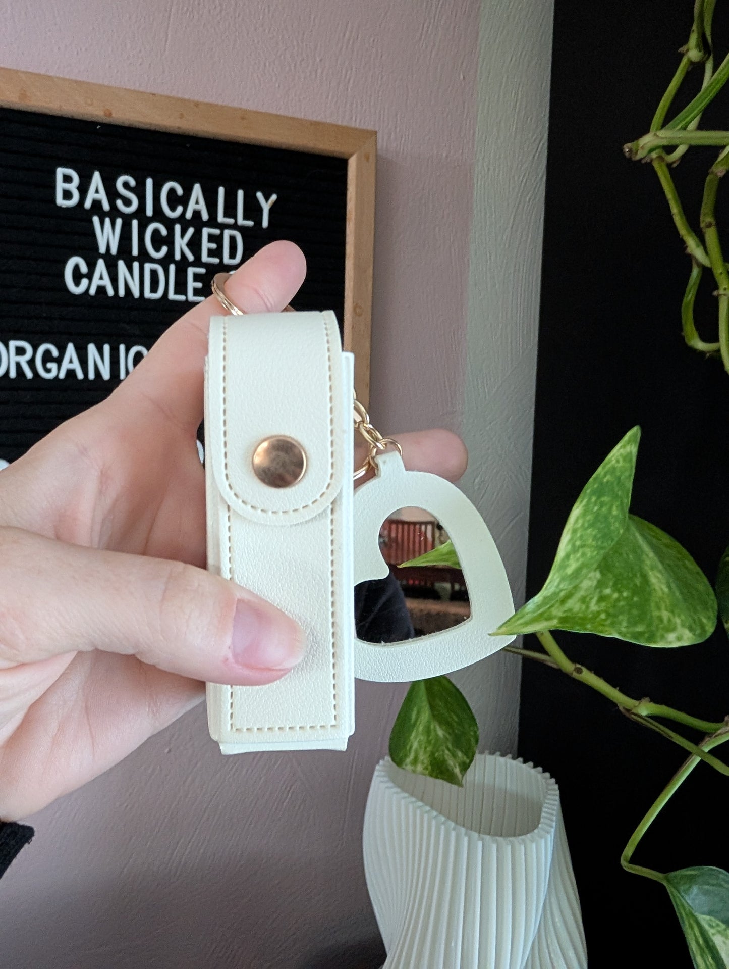 Lip balm Holder