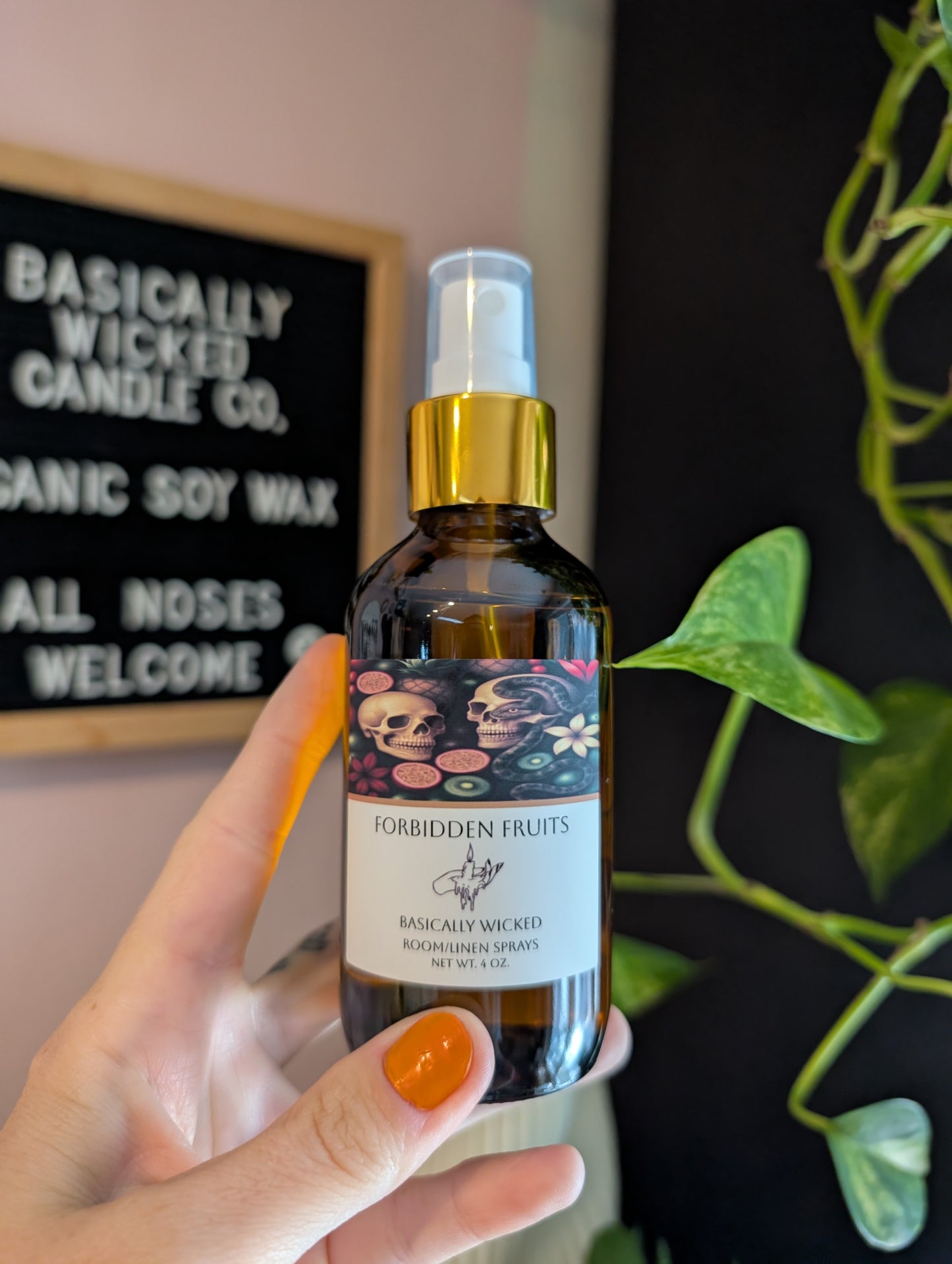 BW Room/ Linen Sprays Amber Gold (Discontinuing Bottle)
