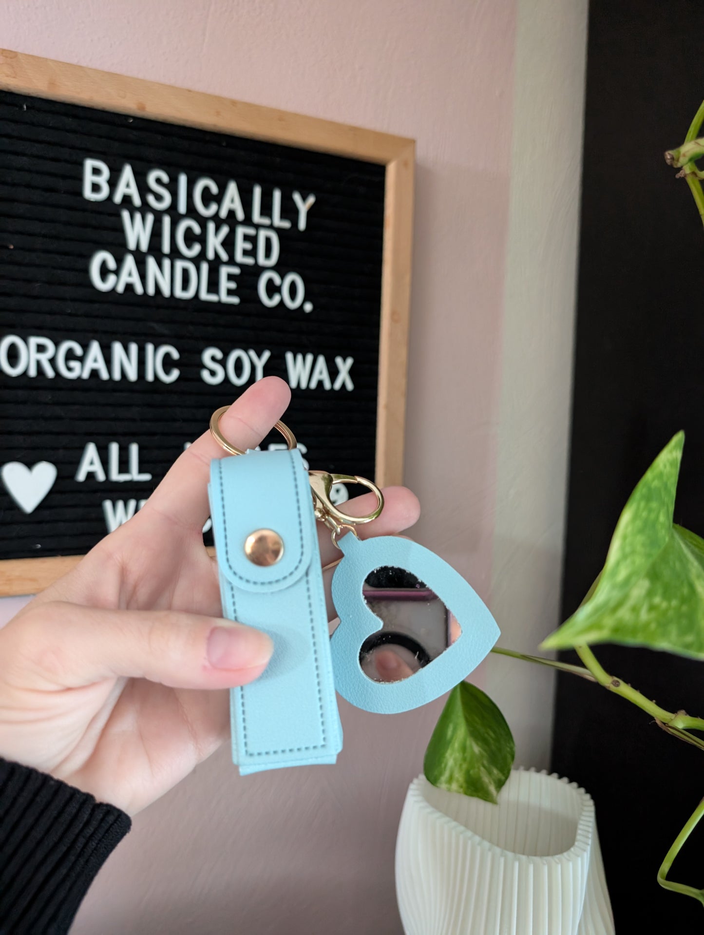 Lip balm Holder