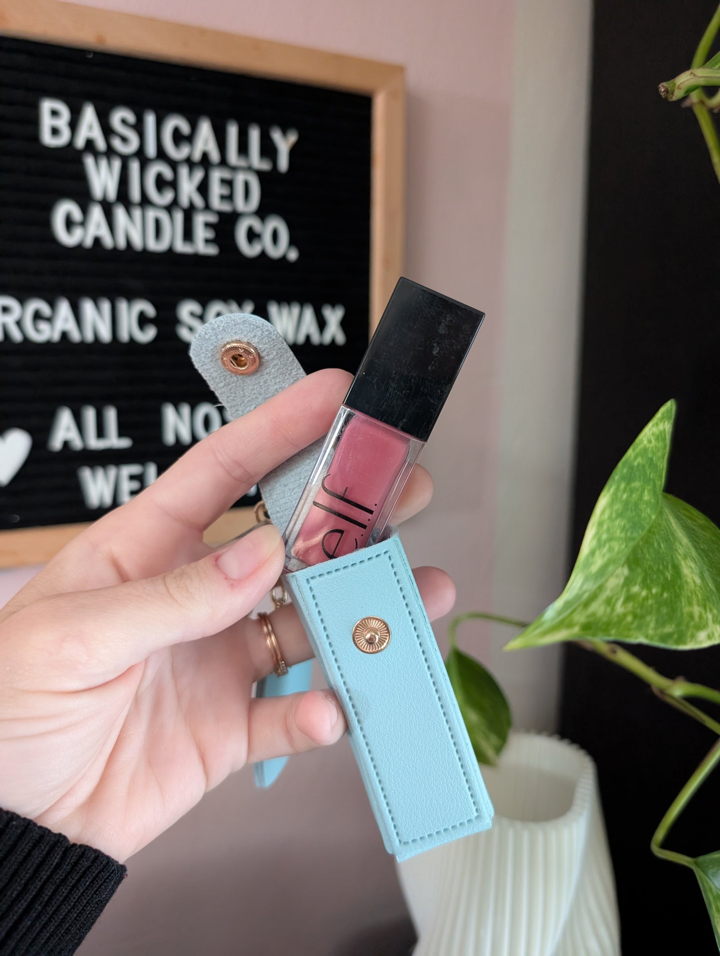 Lip balm Holder